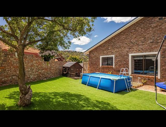 5 BEDROOM HOUSE FOR SALE IN DANA BAY